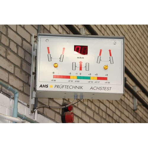 113 - AHS Prüftechnik wheel alignment tester
VAT ON HAMMER @ 20%
MUST BE REMOVED WITHIN 14 DAYS OF PURCHAS... 