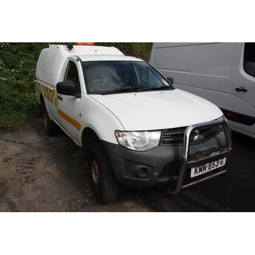 115 - KMN853G
White Mitsubishi L200 4 Work 4x4
First Registered 03.12.2010
Approx 113598 miles
Manual Dies... 