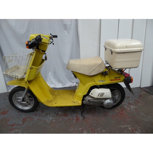 65 - Garage Find!
Yellow Honda NS50MSB melody moped 50cc
First Registered 14.04.1985
Petrol
Frame No. AB0... 