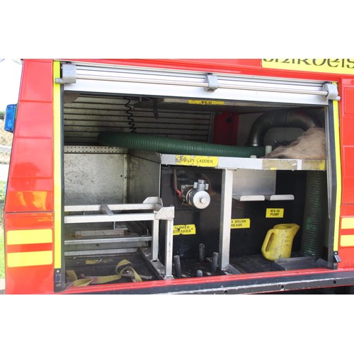 152 - PMN279V
Steyr Pinzgauer 6X6 Fire Engine 2461cc
First Registered 28.09.2006
Approx 4985 miles
Manual ... 