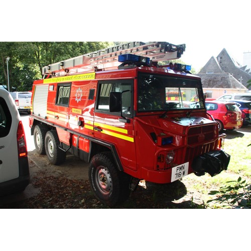 154 - PMN716W
Steyr Pinzgauer 6X6 Fire Engine 2461cc
First Registered 24.05.2006
Approx 4950 miles
Manual ... 