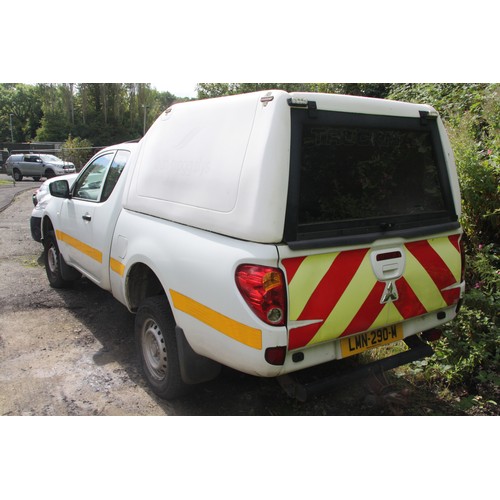 170 - LMN290M
White Mitsubishi L200 4 Work 4X4
First Registered 19.03.2014
Approx 31,009 miles
Manual Dies... 