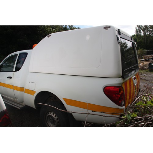 172 - LMN847A
White Mitsubishi L200 4 life 2477cc
First Registered 07.11.2012
Approx 106,432 miles
Manual ... 