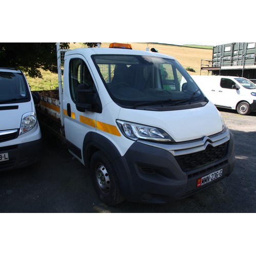 169 - MMN236G
White Citroen Relay 40 Heavy L3 HDI 130 2198CC tipper
First Registered 23.02.2016
Approx 42,... 