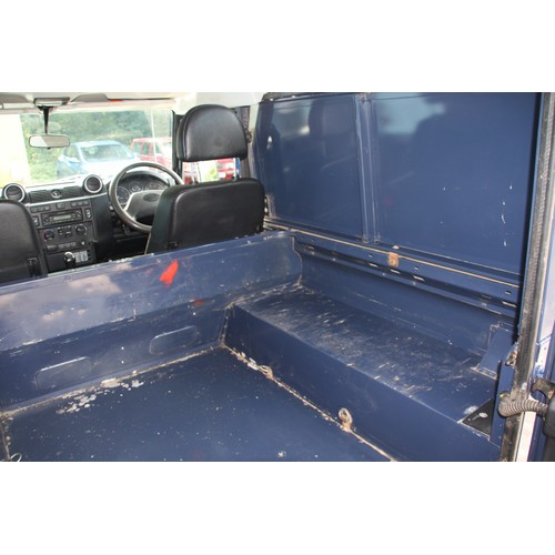 193 - JMN176N
Blue Land Rover Defender 90
First Registered 07.01.2009
Approx 70,369 miles
Manual Diesel
VA... 