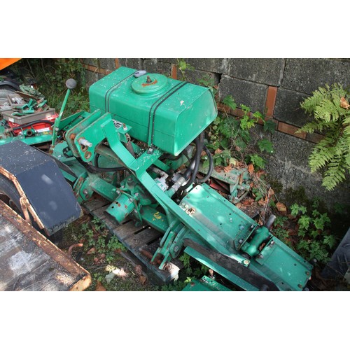 219 - Two Ransomes Jacobsen Ltd hydraulic PTO driven cylinder mowers - Spares/repair - plus a pallet of sp... 