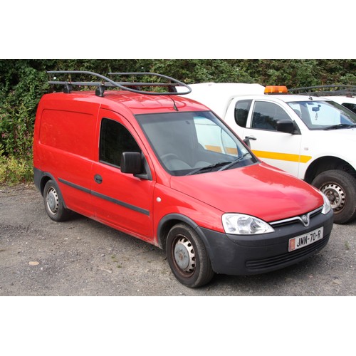 195 - JMN70R
Red Vauxhall Combo CDTi 1248cc
First Registered 16.04.2009
Approx 81,822 miles
Manual Diesel
... 