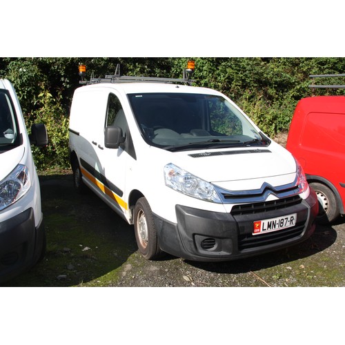 199 - LMN187R
White Citroen Dispatch 1000
First Registered 26.06.2014
Approx 12,757 miles
Manual Diesel
On... 