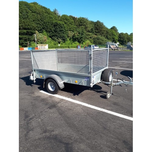 258 - Ifor Williams P7e trailer with mesh sides, ramp, jockey wheel, rear stands and spare wheel - in exce... 