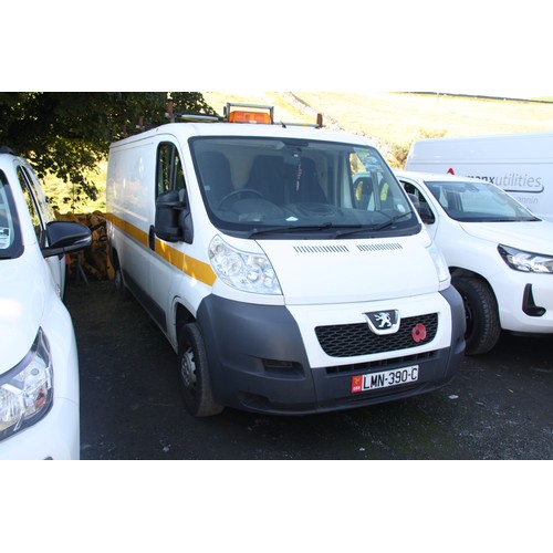 255 - LMN390C
White Peugeot Boxer 330 L2H1 Van
First Registered 08.01.2013
Approx 68,026 miles
Manual Dies... 