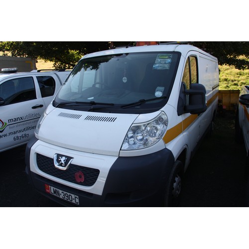 255 - LMN390C
White Peugeot Boxer 330 L2H1 Van
First Registered 08.01.2013
Approx 68,026 miles
Manual Dies... 