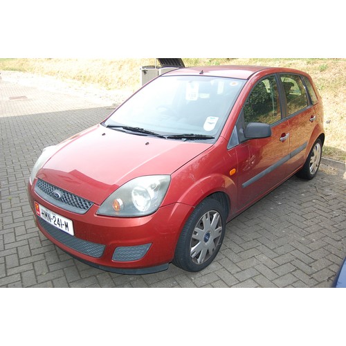 286 - HMN241M
Red Ford Fiesta style 1388cc
First Registered 30.06.2006
Approx 125,969 miles
Manual Petrol