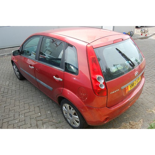 286 - HMN241M
Red Ford Fiesta style 1388cc
First Registered 30.06.2006
Approx 125,969 miles
Manual Petrol