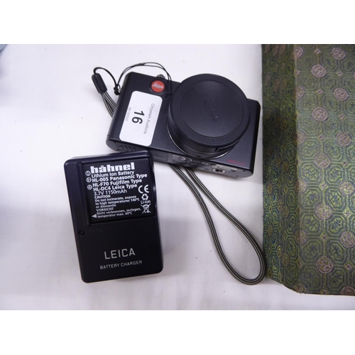 16 - Leica D-lux3 camera and charger