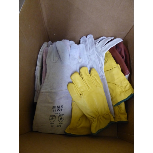 265 - Box of work gloves