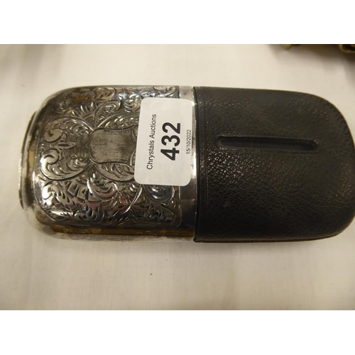 432 - A quarter bottle hip flask