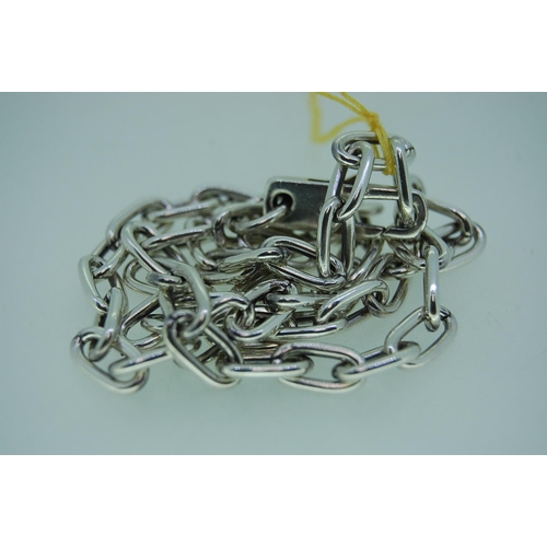 365 - A silver link chain - 38 grammes