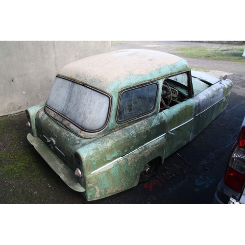 31 - Circa 1960s three wheeler bond car
FOR RESTORATION