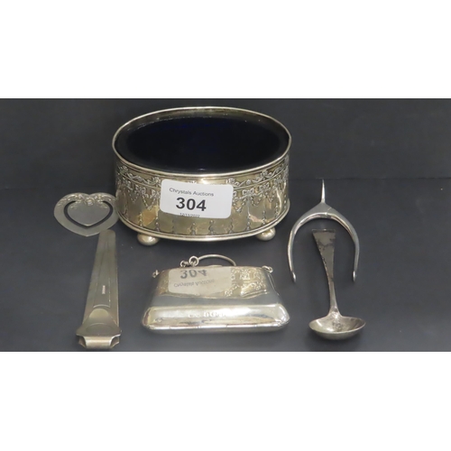 304 - A collection of small silver items including salt bookmarks x2, tongs in the form of a wishbone, sal... 