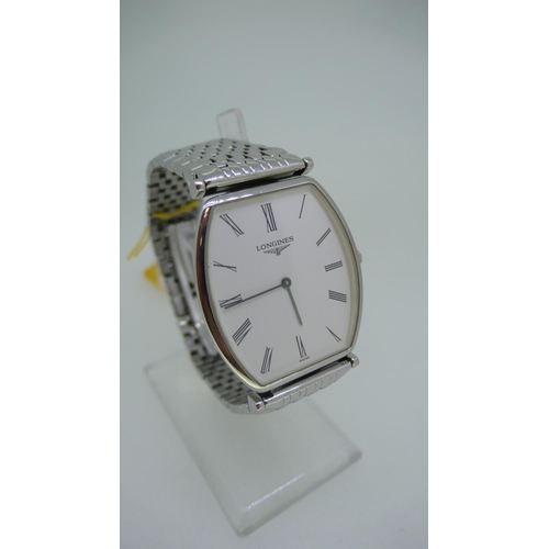 23 - Gentleman's stainless steel Longines wristwatch