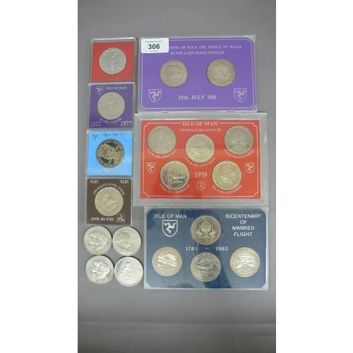 306 - Collection of Isle of Man crown sets and loose crowns