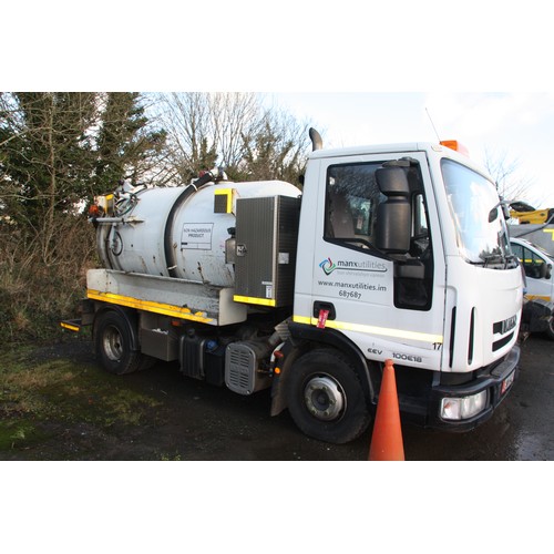 15 - LMN842D
WHITE IVECO EUROCARGO ML100E18 TANKER 3920cc
First Registered 21.03.2013
Approx 169000 Miles... 