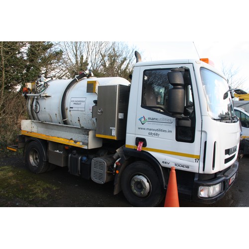 15 - LMN842D
WHITE IVECO EUROCARGO ML100E18 TANKER 3920cc
First Registered 21.03.2013
Approx 169000 Miles... 