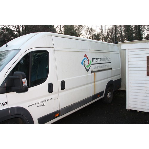 27 - LMN728E
WHITE PEUGEOT BOXER L4H2  VAN 2198cc
First Registered 15.04.2013
Approx 94150 Miles
Last Ser... 