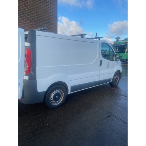 31 - LMN767R
White Vauxhall Vivaro Van 1995cc
First Registered 22.07.2014
Approx 20,900 miles
Manual Dies... 