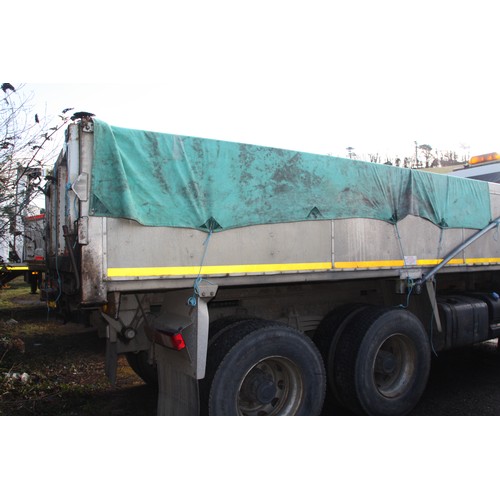 44 - KMN176V
WHITE RENAULT PREMIUM LANDER 310 DXI TIPPER 7146cc
First Registered 24.01.2012
Approx 88705 ... 