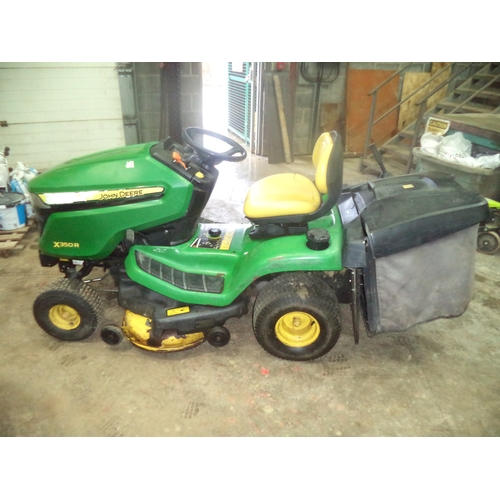 68 - John Deere X350R Ride on Mower
Year June 2017
Appro 511 Hours
Spares or repairs – failed rear axel
V... 