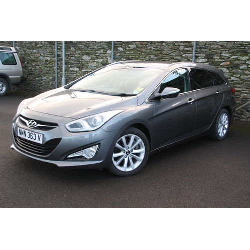 69 - NMN363V
Silver Hyundai I40 Style TR Keyless estate
First Registered 26.10.2011
Approx 79,000 miles
P... 