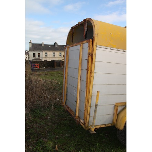 75 - HORSE BOX
SPARES/REPAIR
VAT ON HAMMER @ 20%