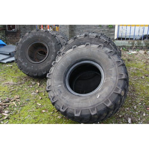 79 - COLLECTION OF ASSORTED TYRES
including 475/80 R 20 XML
VAT ON HAMMER @ 20%