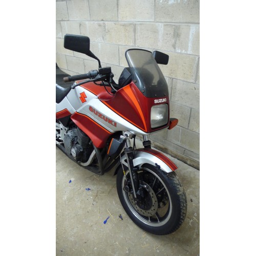 58 - A194WGH
Suzuki GSX550ES
First Registered April 1984
Mileage 28397
V5 present