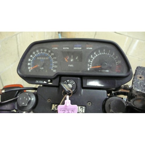 59 - B886VTC
Kawasaki Z400F
First registered 1984
No V5
Mileage 53323