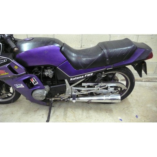 60 - B105MWV
Suzuki Katana FWS 398cc
First registered 1995
No V5
54096 kilometers