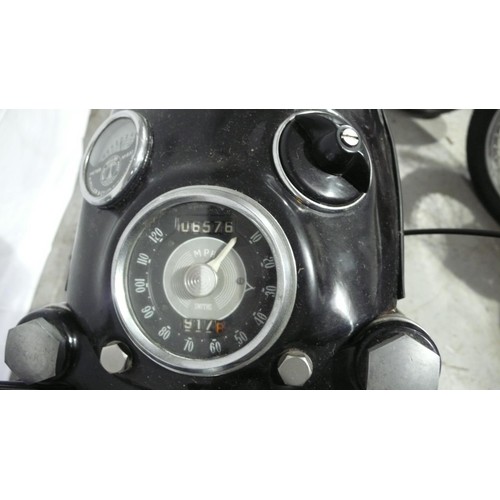 41 - 8422MAN
Velocette Venom Clubman 500cc
First registered 1960
Mileage 6576
History file