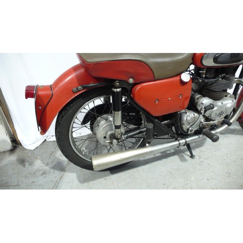 48 - 2804MN
AJS CSR648 648cc
First registered 22/12/1960
Mileage 36769
Taxed 3/23 History file