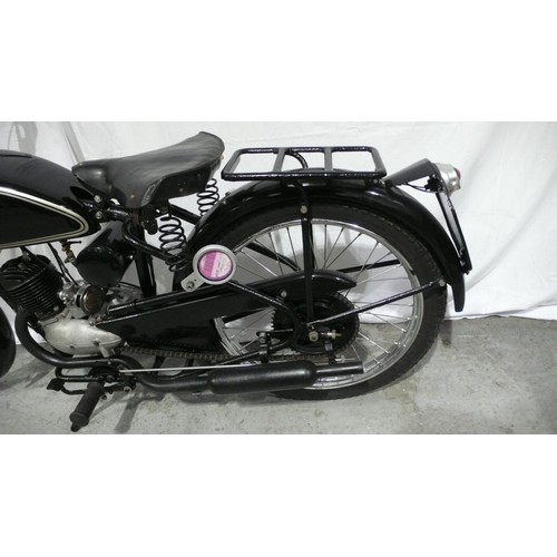 47 - Excelsior 98cc
NOT ROAD REGISTERED
2 speed approx 1954