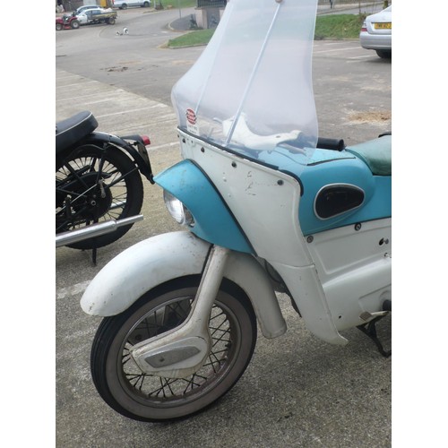 10 - GFE262F
Ariel Leader 250cc
First registered January 1968
6297 miles
Old style log books No V5