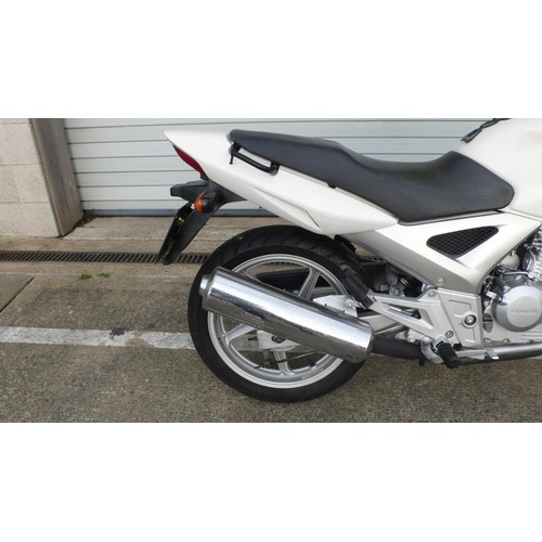 23 - LMN234F
Honda CBF250
First registered 17/2/2006
Mileage TBA
Tax exp 4/21
No log book
Certificate of ... 