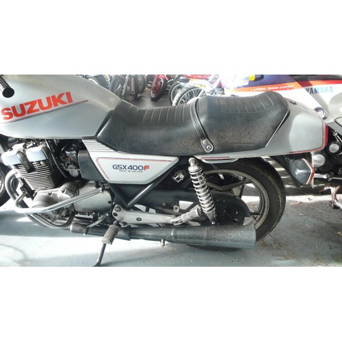 27 - WPW56X
Suzuki GS400
First registered 1981
12222miles
V5 present