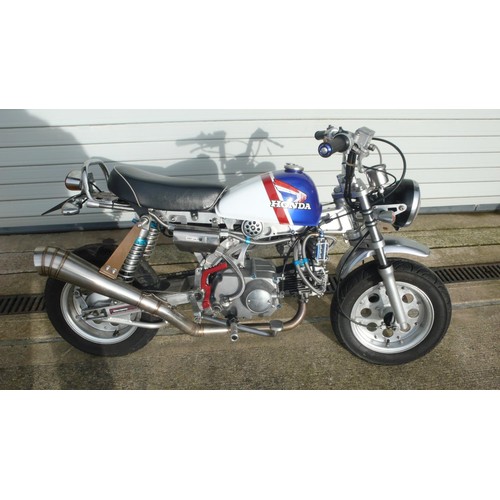 30 - Y199HHP
Honda Easyrider TT Legends Special edition 49cc
First registered 2001
No V5
High specificati... 