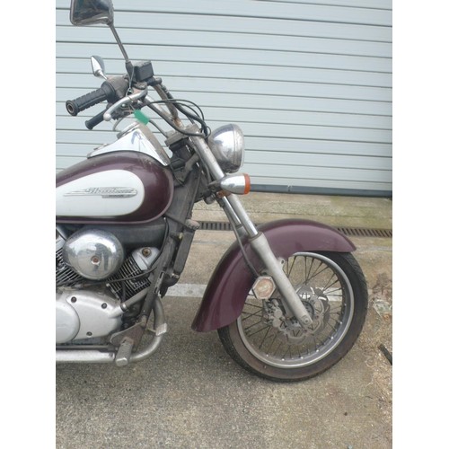 31 - FMN646L
Honda Shadow 124cc
First registered 9/2001
Mileage TBA
Tax exp 12/22
Log book present