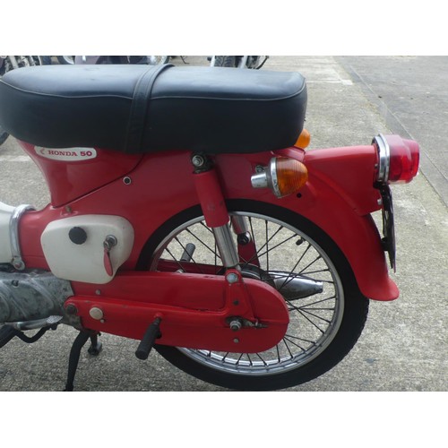 35 - JWA12J
Honda 50cc
First registered 3/71
1532 miles
Tax exp 2/19
Time warp!
V5 & manual present