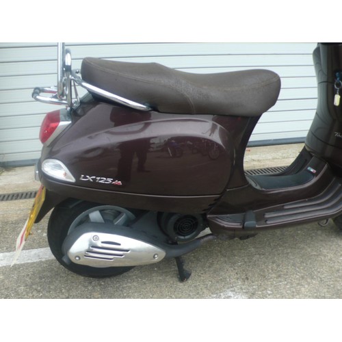 36 - NMN481J
Vespa Touring scooter 124cc
First registered 7/10
4928 miles
Tax exp 8/19
Starts and runs
Lo... 