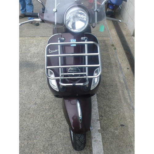 36 - NMN481J
Vespa Touring scooter 124cc
First registered 7/10
4928 miles
Tax exp 8/19
Starts and runs
Lo... 