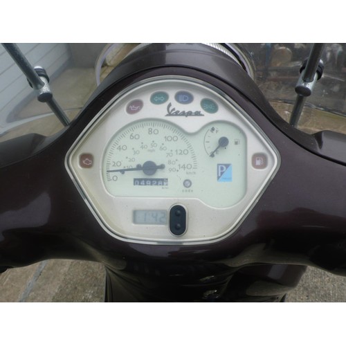 36 - NMN481J
Vespa Touring scooter 124cc
First registered 7/10
4928 miles
Tax exp 8/19
Starts and runs
Lo... 