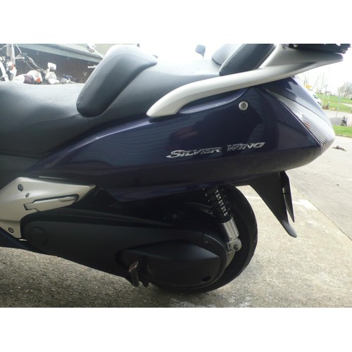 37 - MMN135Y
Honda Silverwing FJS600 582cc
First registered 6/2009
mileage approx 6k
Tax exp 2/22
Log boo... 